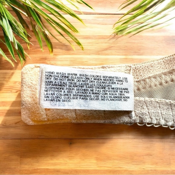 Wacoal La Femme Underwire T-Shirt Bra 853117 - 32E (US 32DD) “Naturally Nude” - Picture 10 of 11